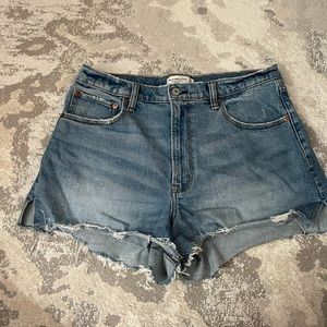 Abercrombie & Fitch High Rise Cutoff Short